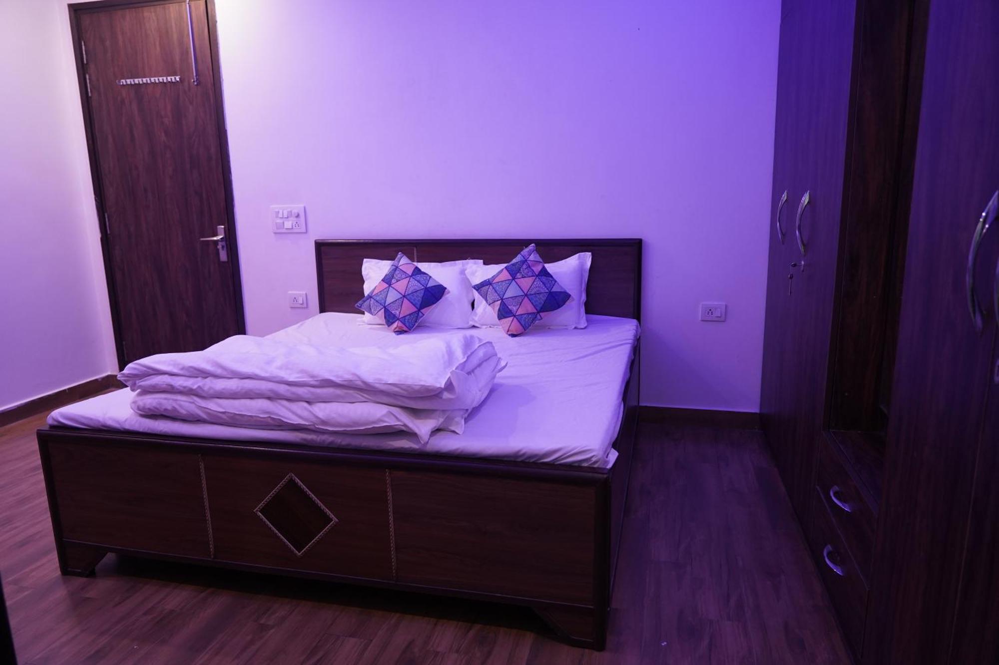 Own Stay Нью-Дели Экстерьер фото